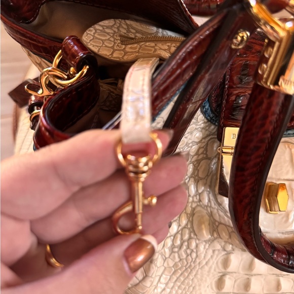 Retired Brahmin purse - Picture 6 of 7